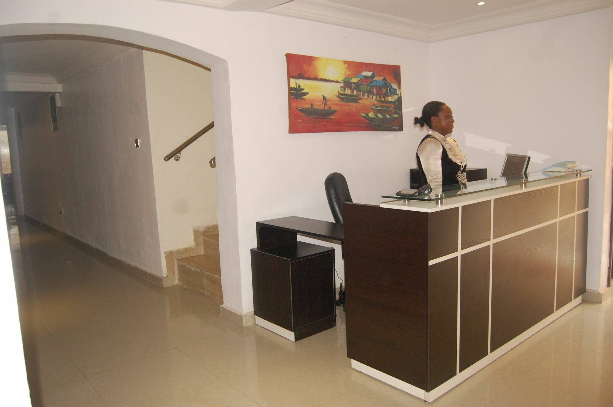 Ben Auto Hotel Lagos Exterior photo