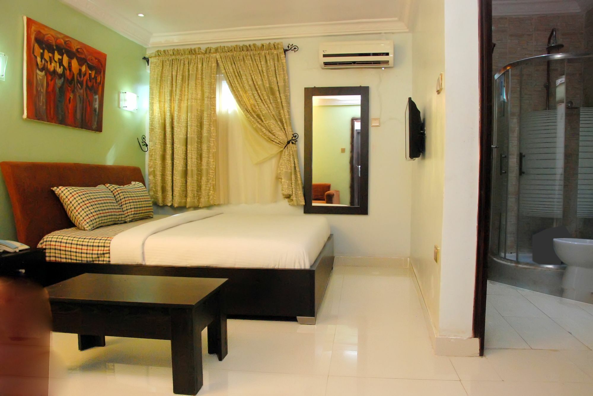 Ben Auto Hotel Lagos Exterior photo
